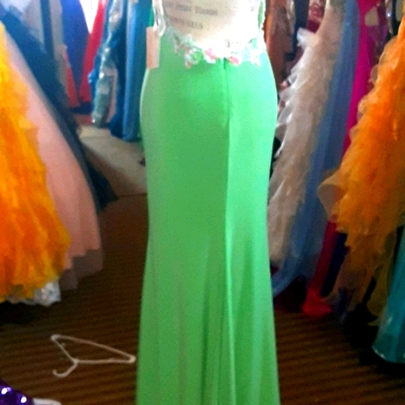 Alyce paris dress - Picture 6 of 11